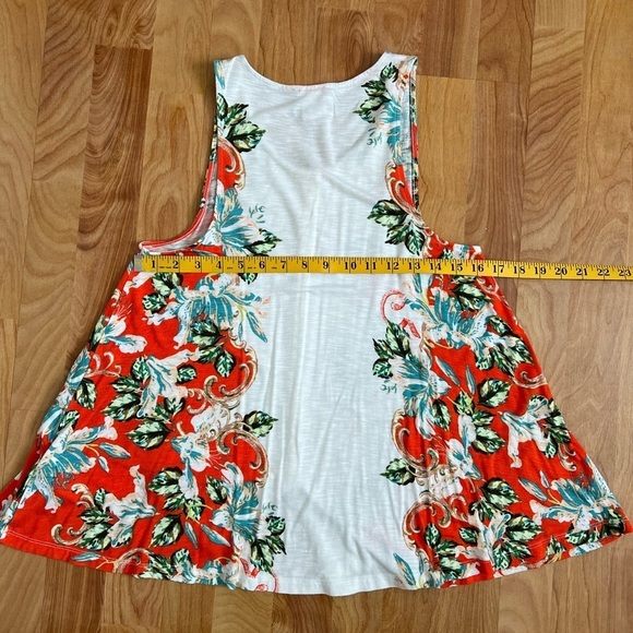 Anthropologie Akemi + Kin Orange Tank Top with Floral Design and Sleeveless Cut - Picture 5 of 6